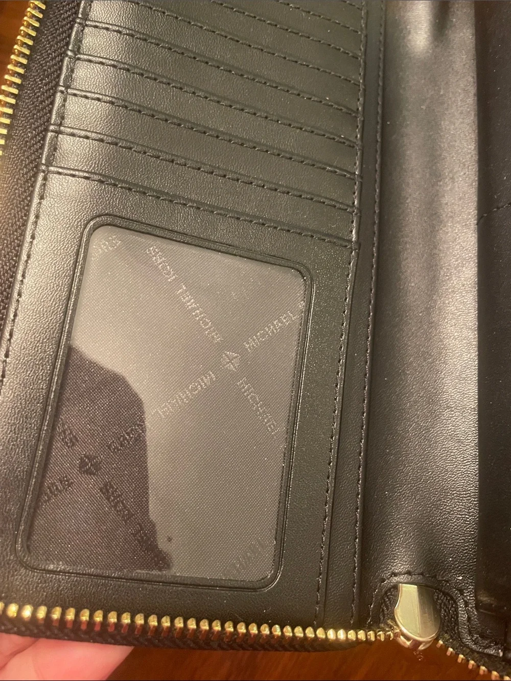 MICHAEL KORS Jet Set Travel Continental Black Leather Zip Wallet